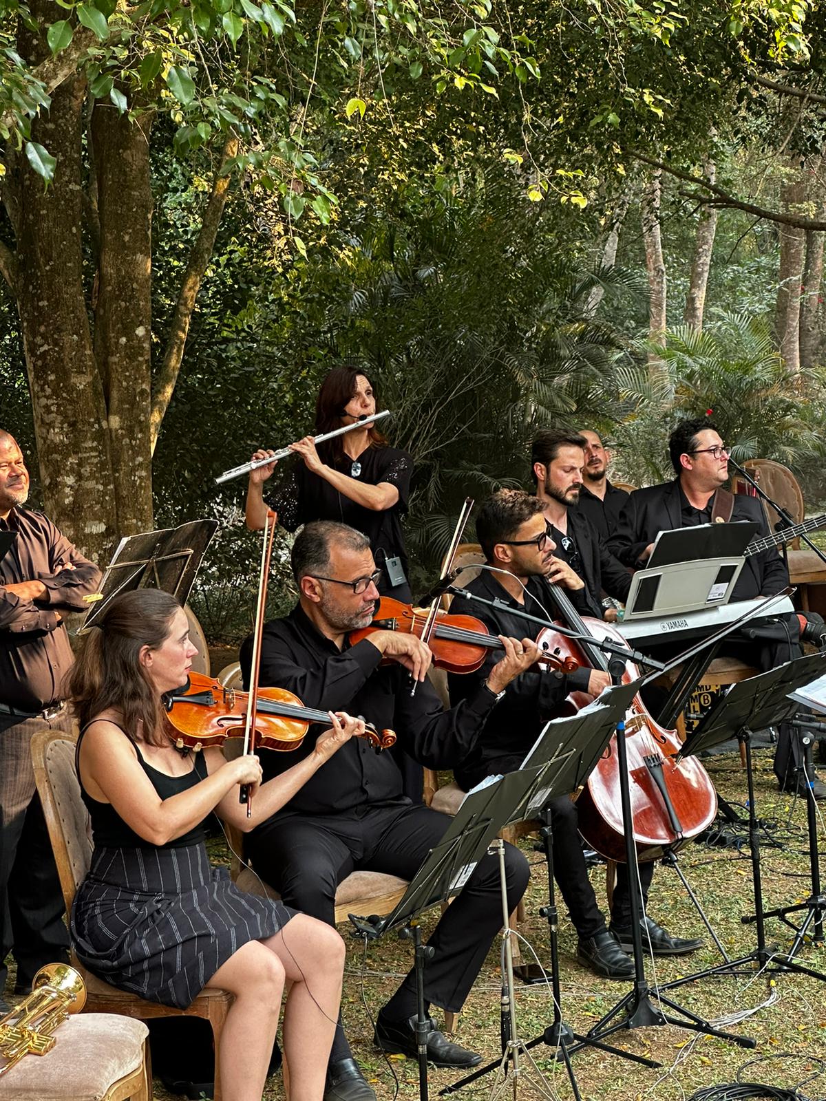 Musicos da Viegas Eventos em uma cerimonia de casamento